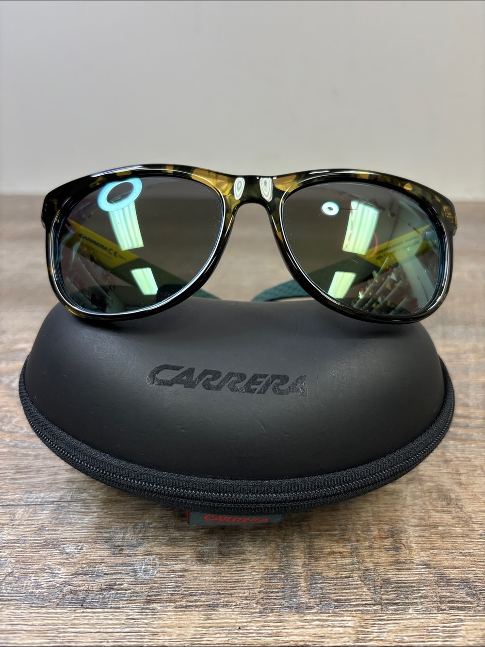 Carrera 5010/S Green Mirror Sunglasses 55□17 145 w/ Case